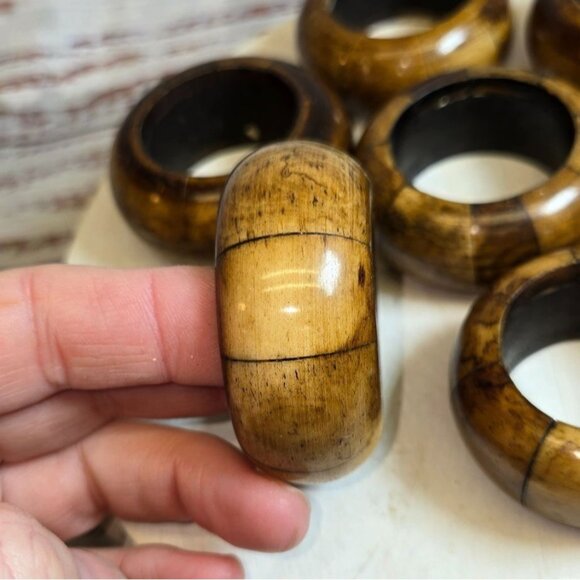 Vintage wood napkin ring holders set of 7 wooden dining decor Retro table settin - Picture 4 of 8